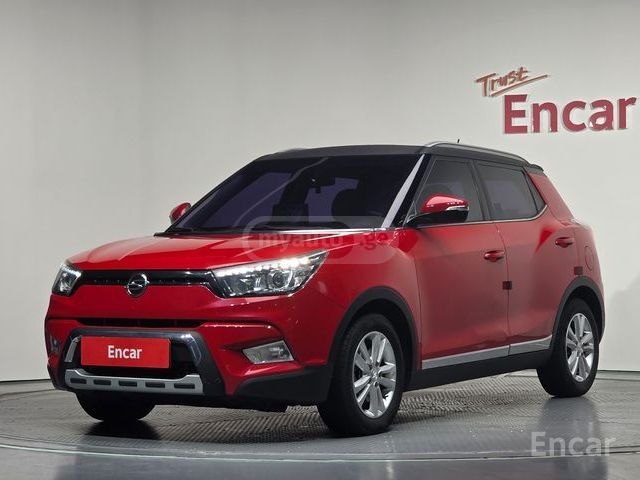 Ssangyong Tivoli 2015 — photo 2