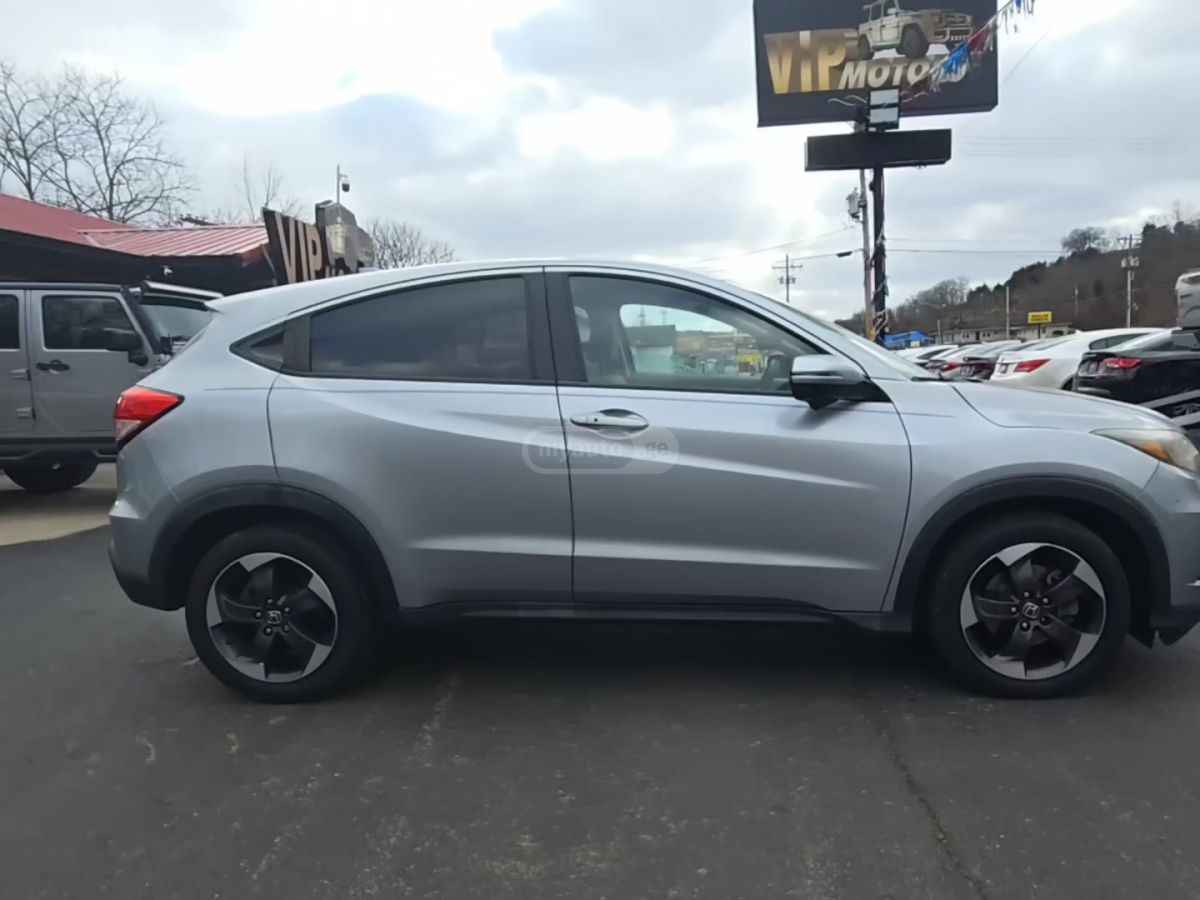 Honda HR-V 2018 — photo 2