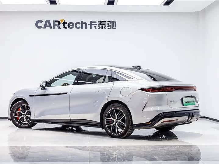 BYD Han 2025 — photo 2