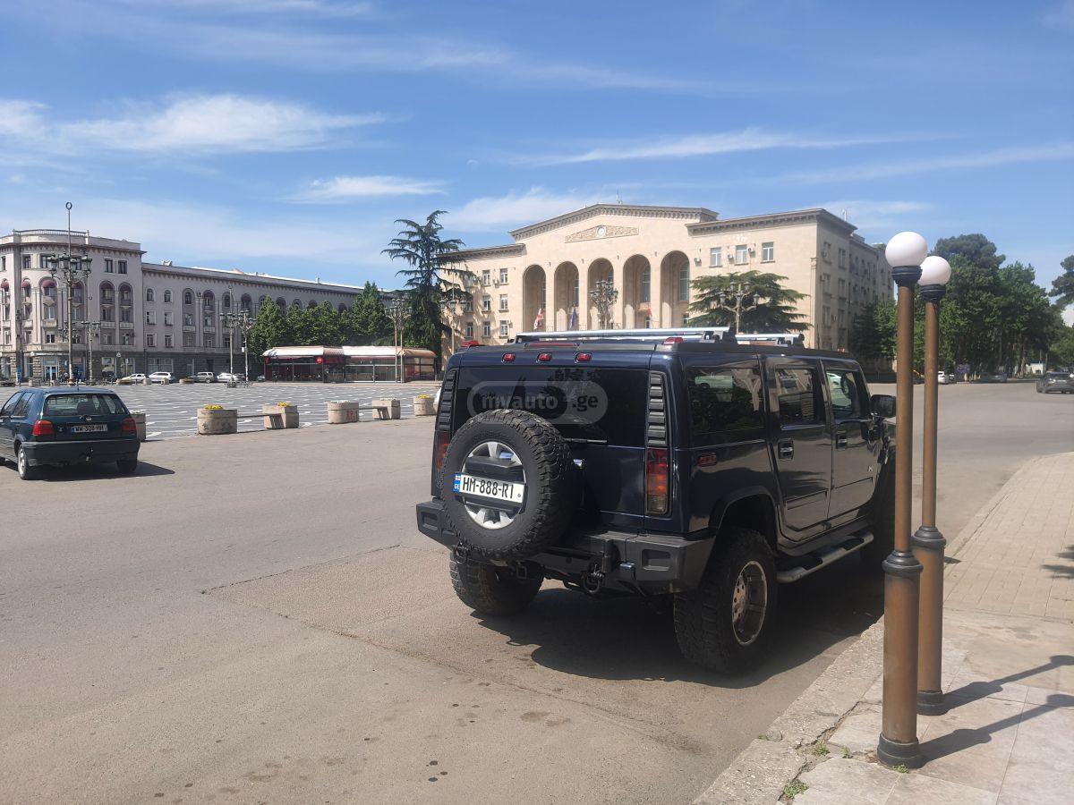 Hummer H2