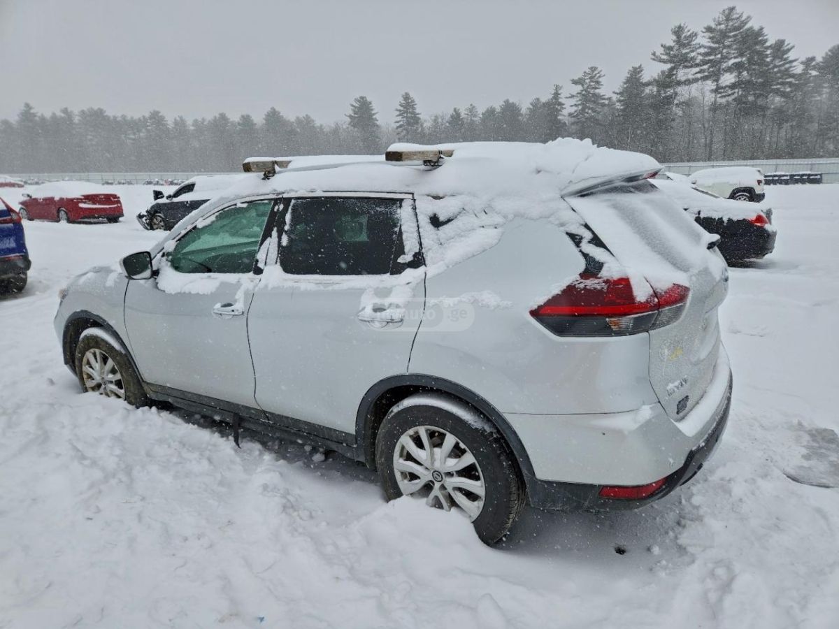 Nissan Rogue 2020 — photo 2