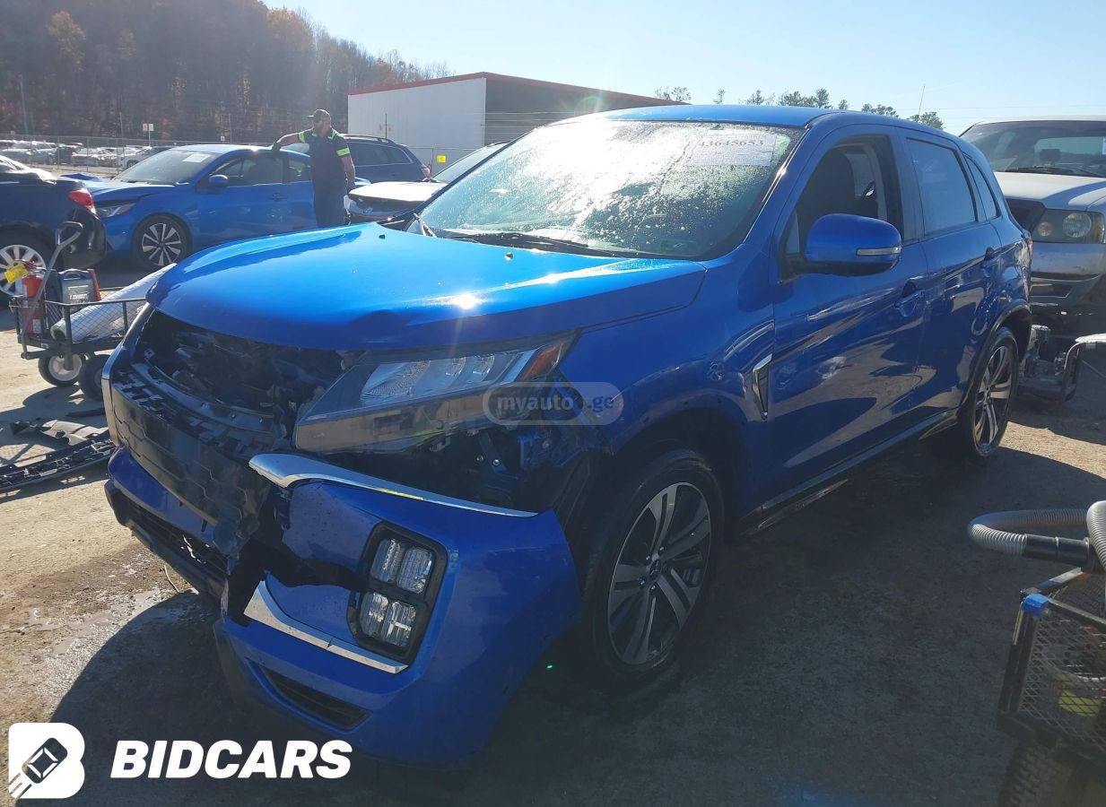 Mitsubishi Outlander Sport 2023 — photo 2