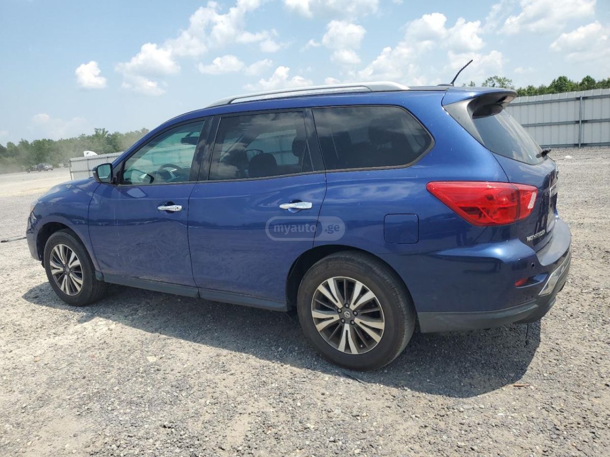 Nissan Pathfinder 2017 — photo 2