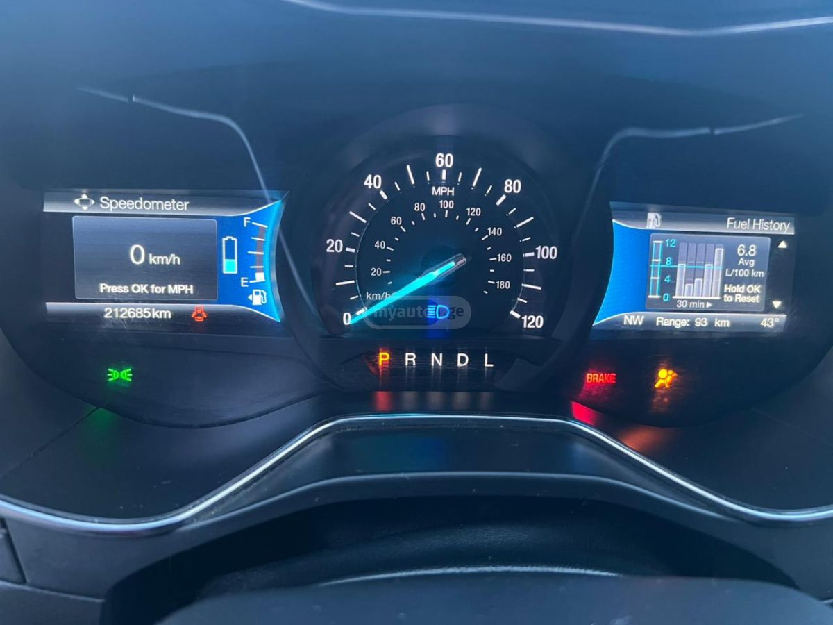 Ford Fusion 2018 — photo 2