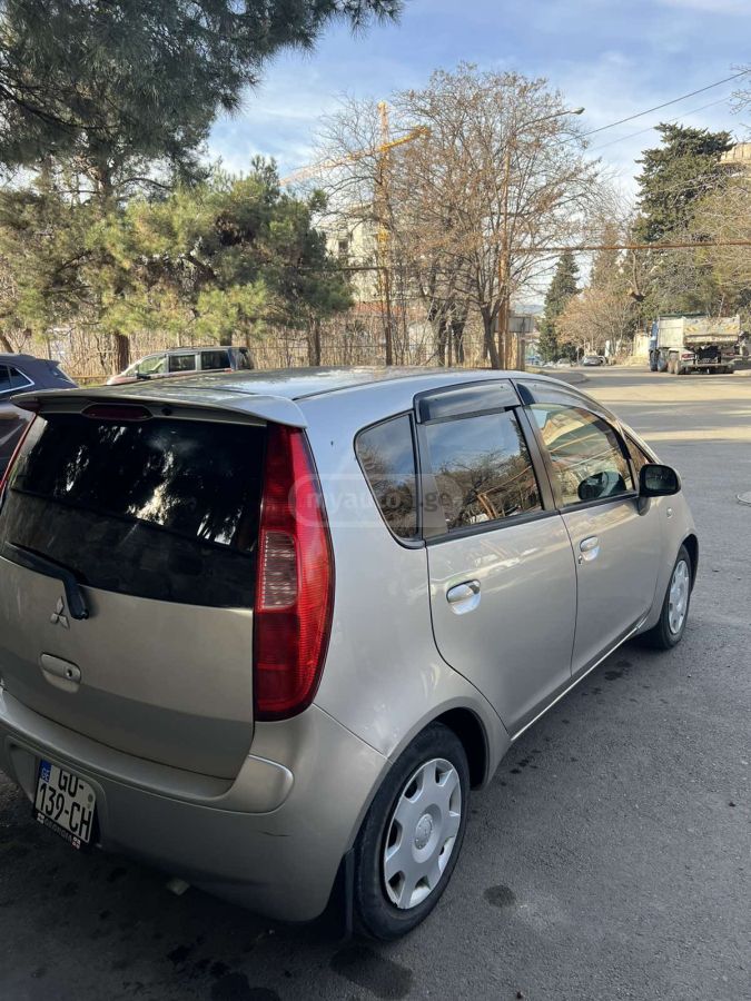 Mitsubishi Colt 2003 — photo 2