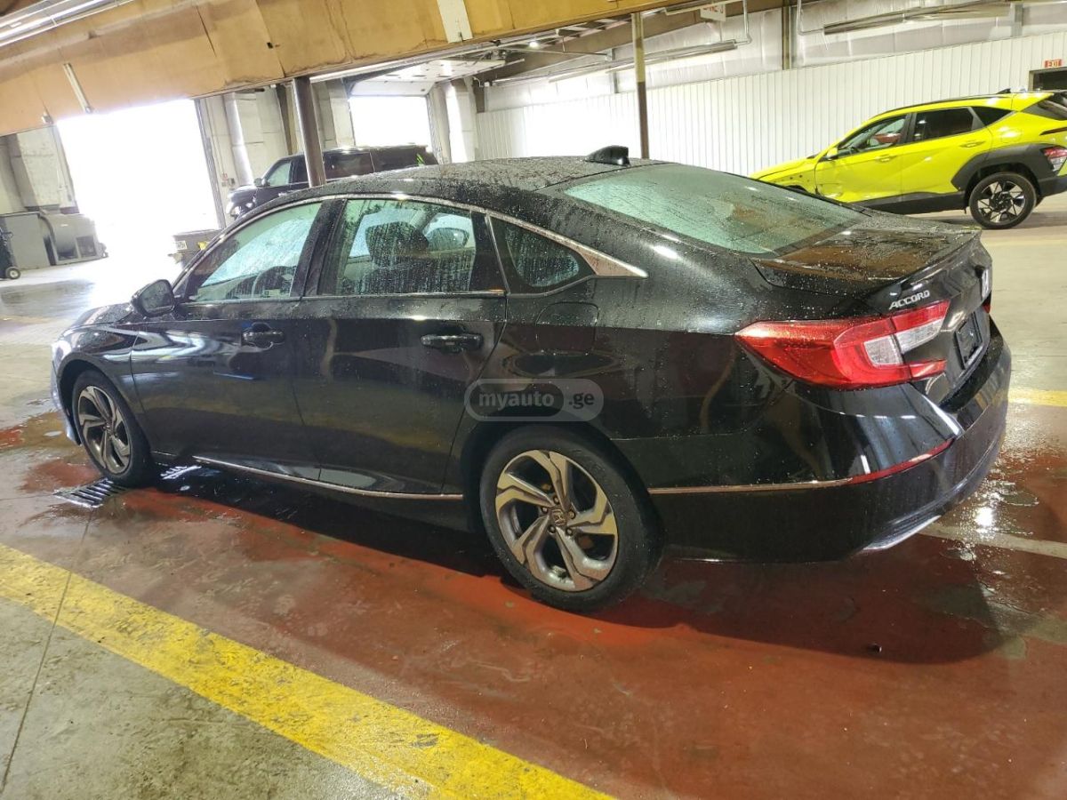 Honda Accord 2019 — photo 2