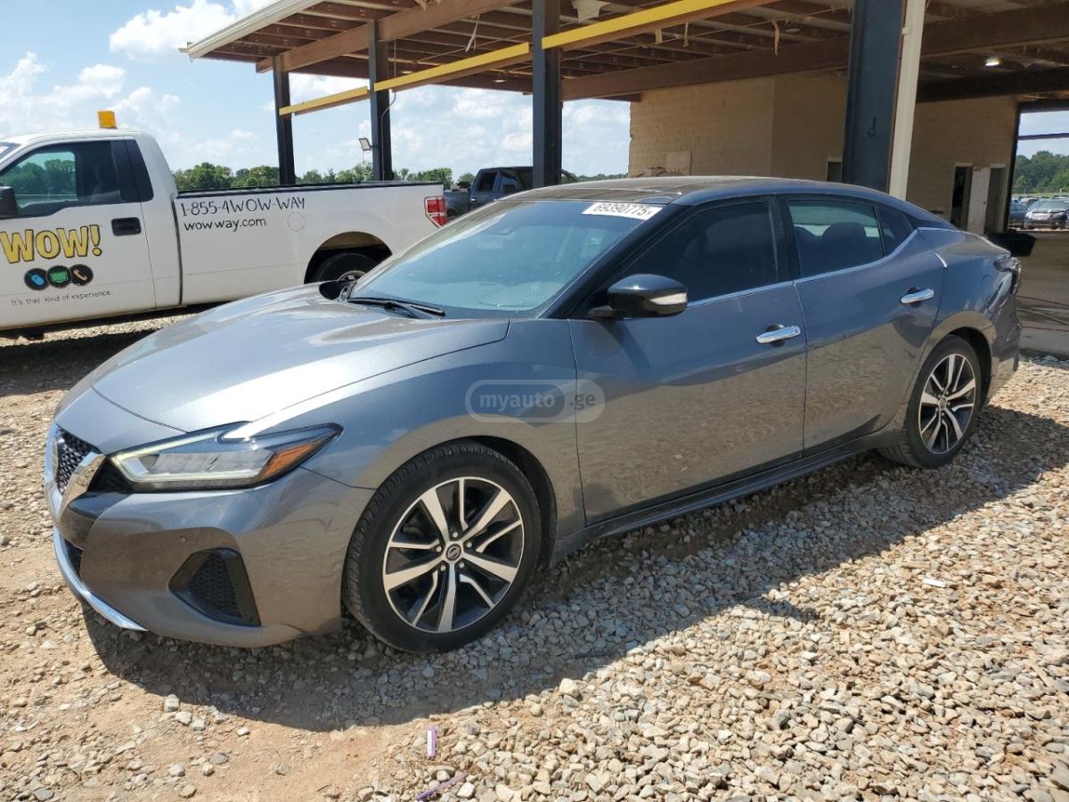 Nissan Maxima