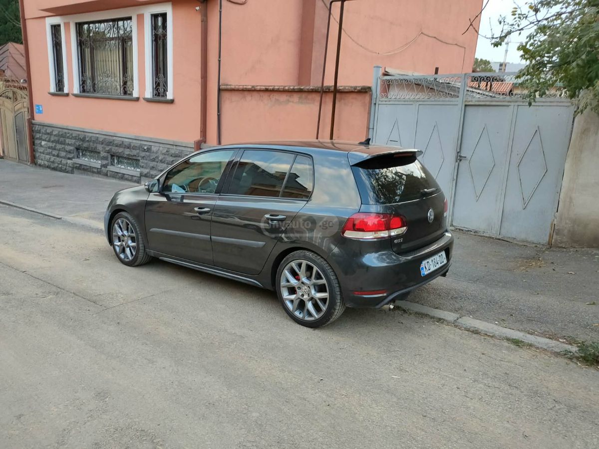 Volkswagen GTI 2013 — photo 2