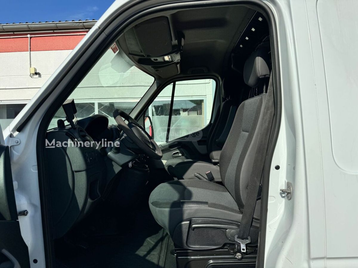 Renault Master 2018 — photo 2