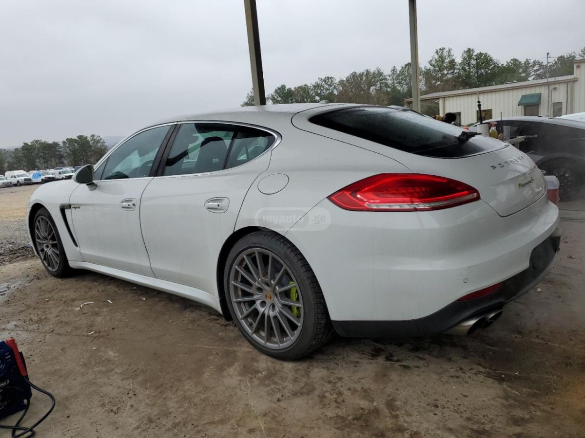 Porsche Panamera 2015 — photo 2