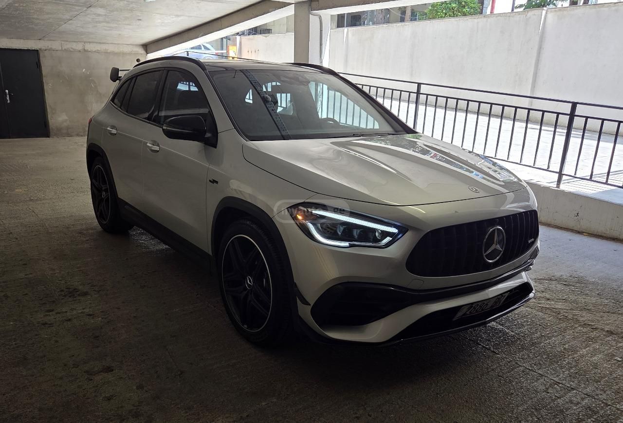 Mercedes-Benz GLA 45 AMG 2022 — photo 2