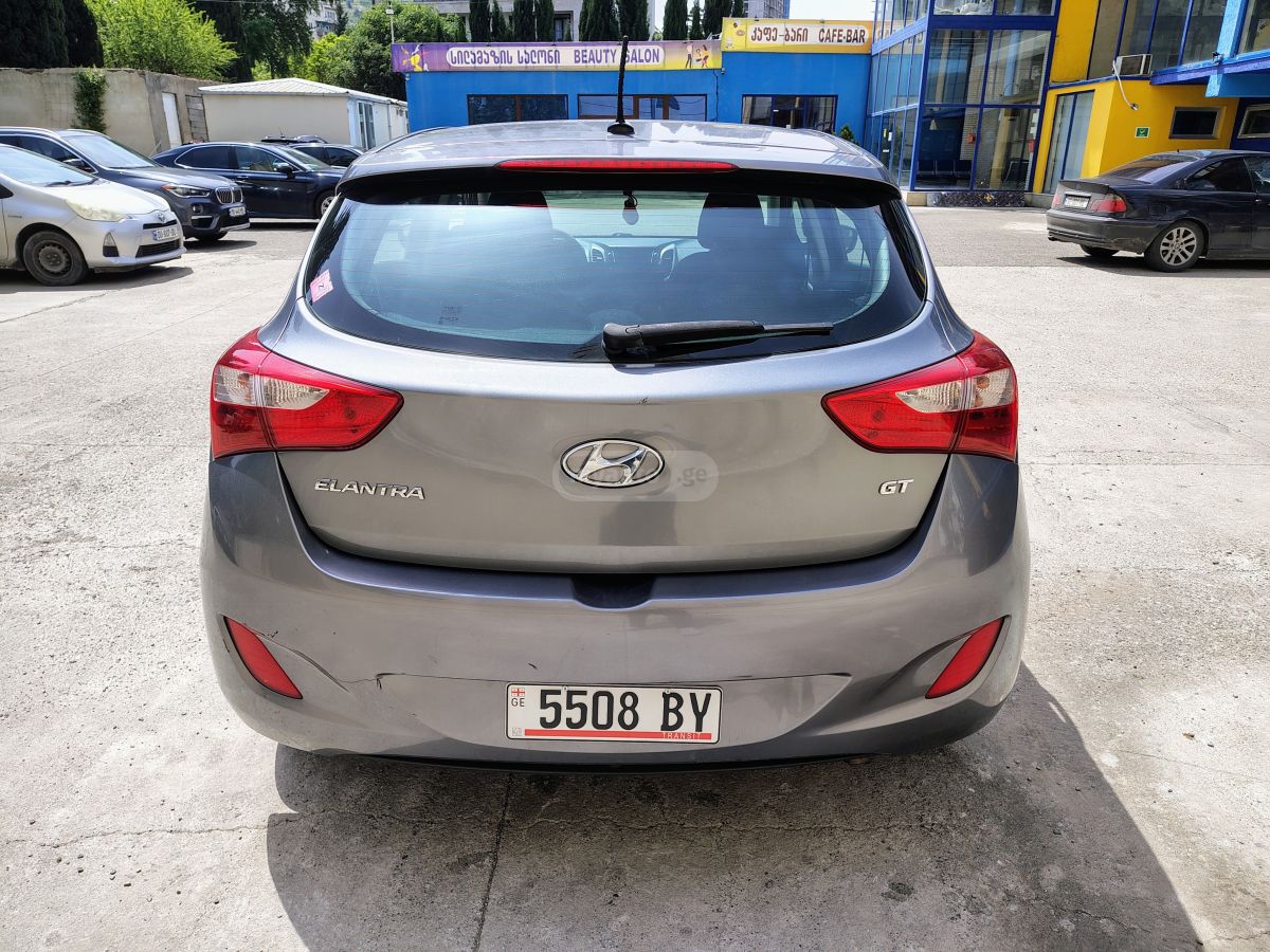 Hyundai Elantra GT 2016 — photo 2