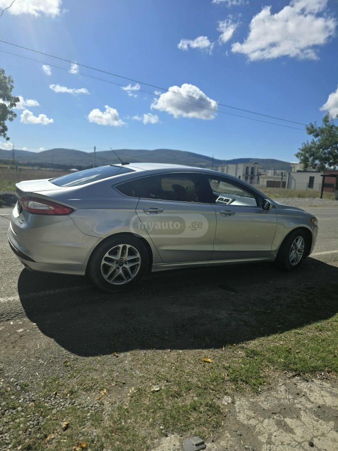 Ford Fusion 2014 — photo 2