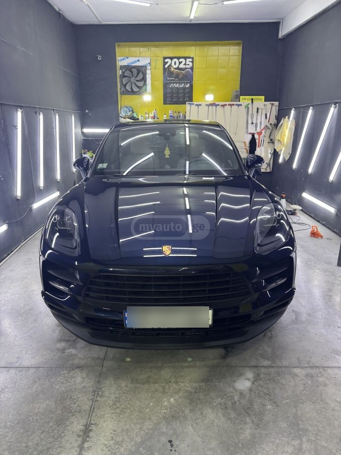 Porsche Macan 2020 — photo 2