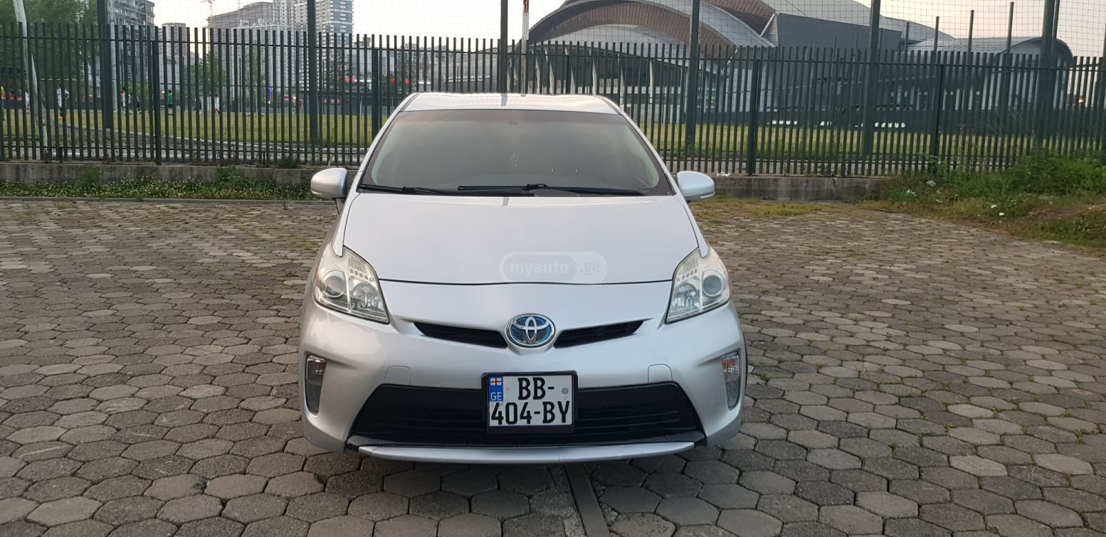 Toyota Prius 2012 — photo 2
