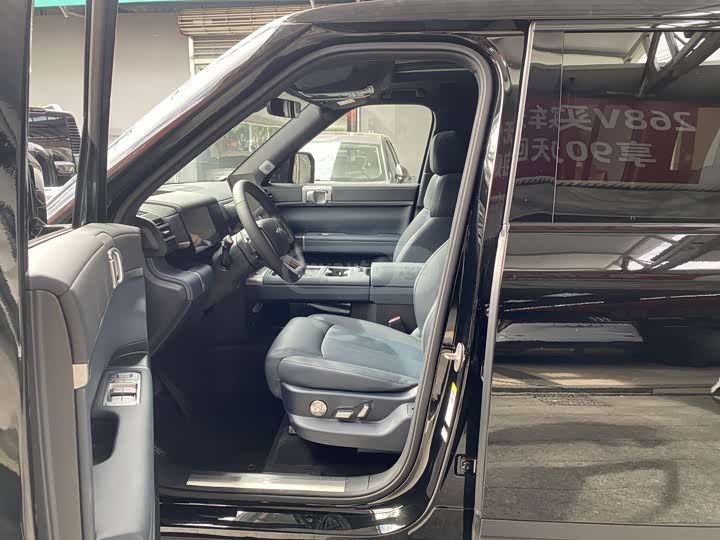 BYD Leopard 8 2025 — photo 2