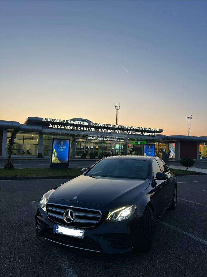 Mercedes-Benz E 300