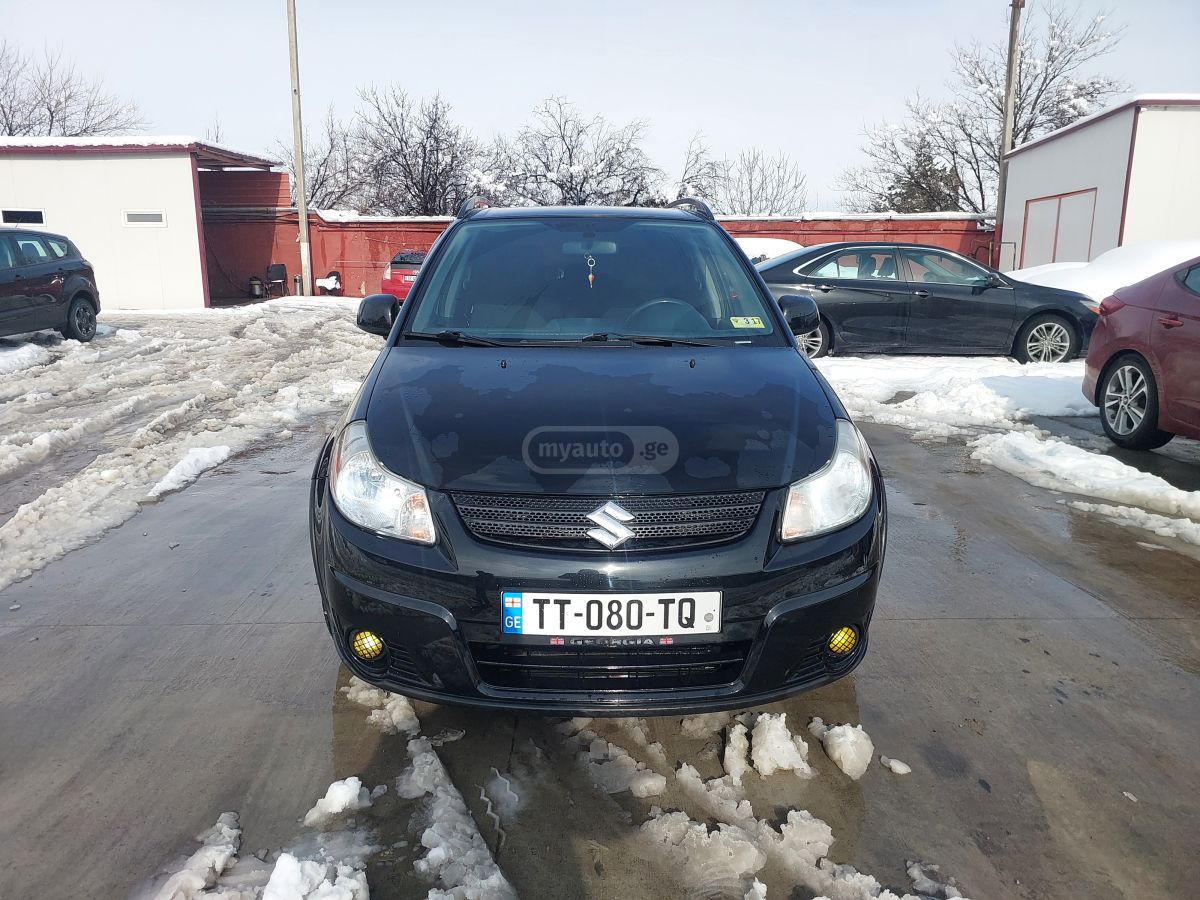 Suzuki SX4 2010 — photo 2