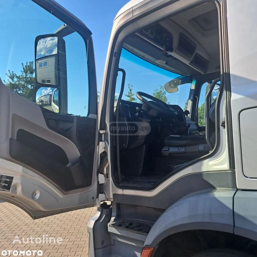Mercedes-Benz Antos 2015 — photo 2