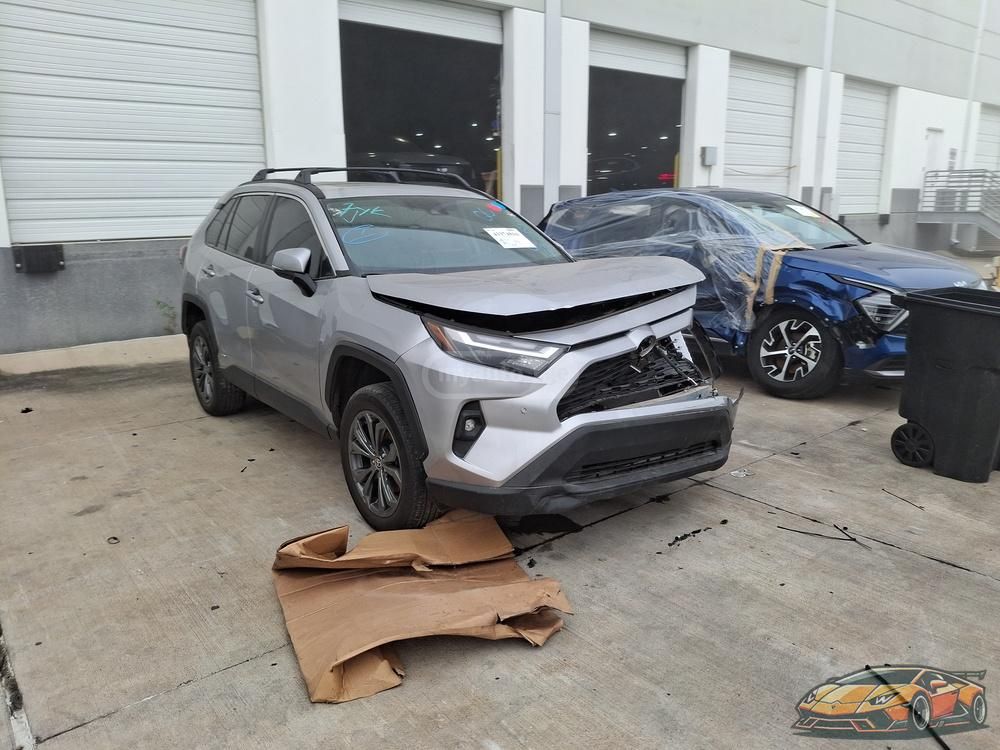 Toyota RAV 4 2023 — photo 2