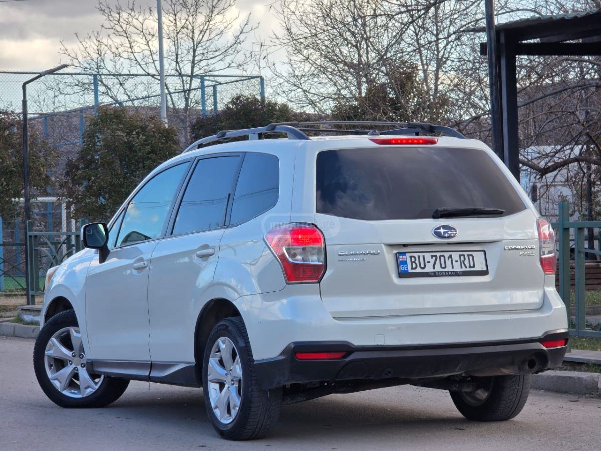Subaru Forester 2014 — photo 2