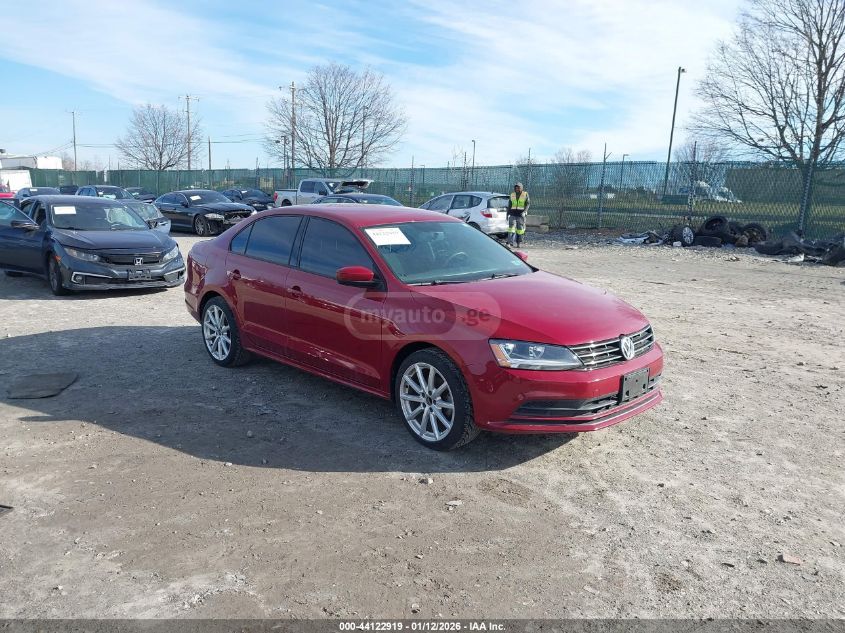 Volkswagen Jetta 2018 — photo 2