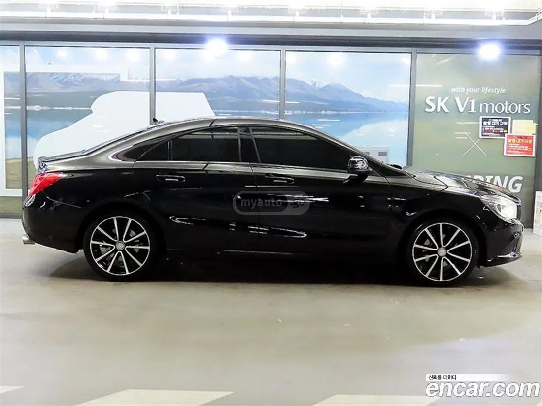 Mercedes-Benz CLA 45 AMG 2016 — photo 2