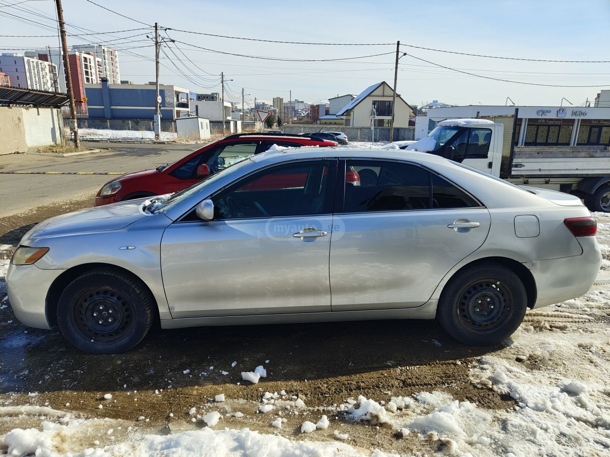 Toyota Camry 2008 — photo 2