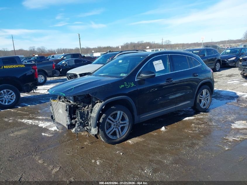 Mercedes-Benz A 250 2021 — photo 2