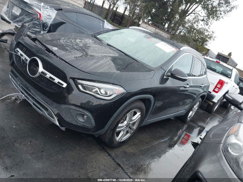 Mercedes-Benz A 250 2023 — photo 2