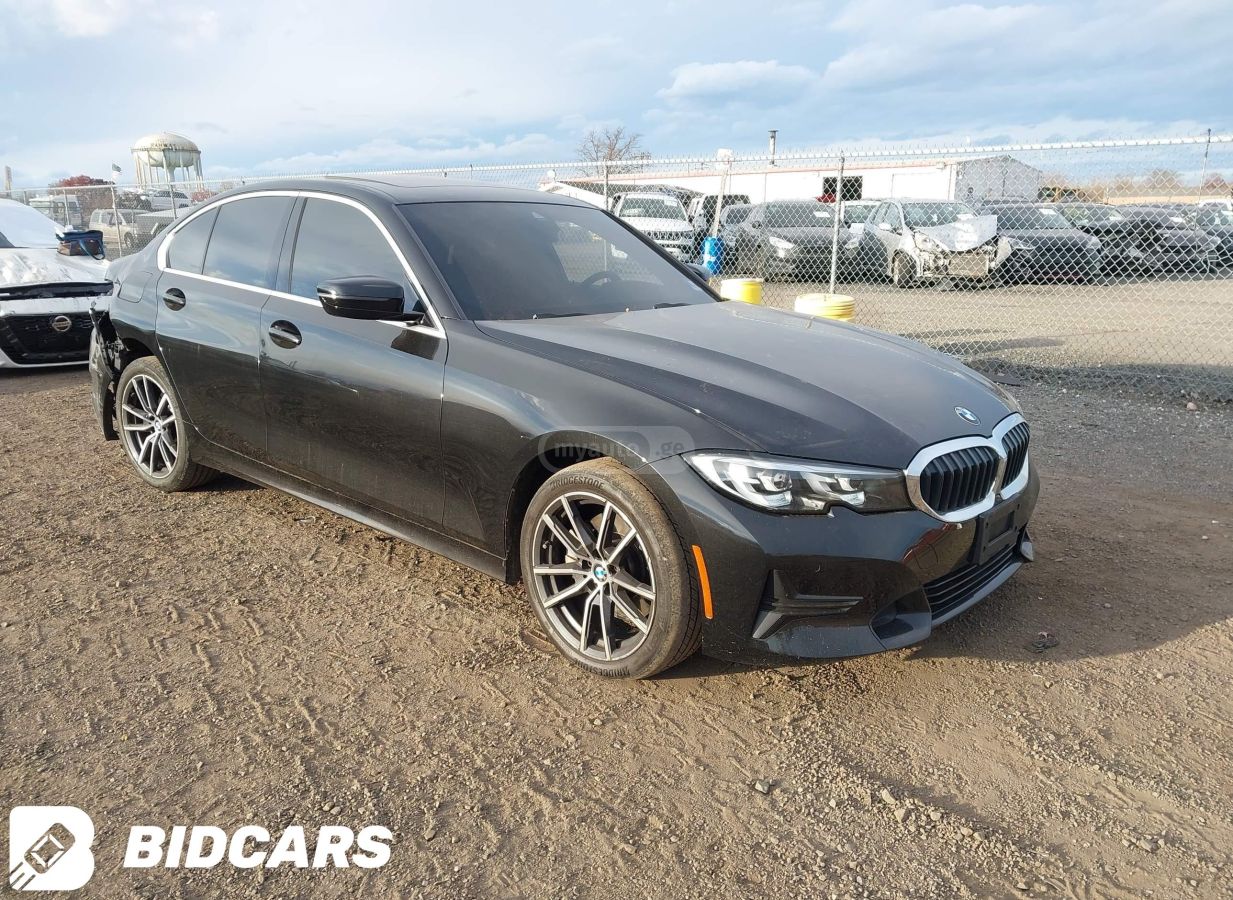 BMW 330 2019 — photo 2