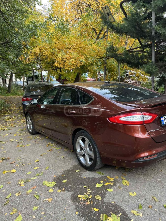 Ford Fusion 2016 — photo 2