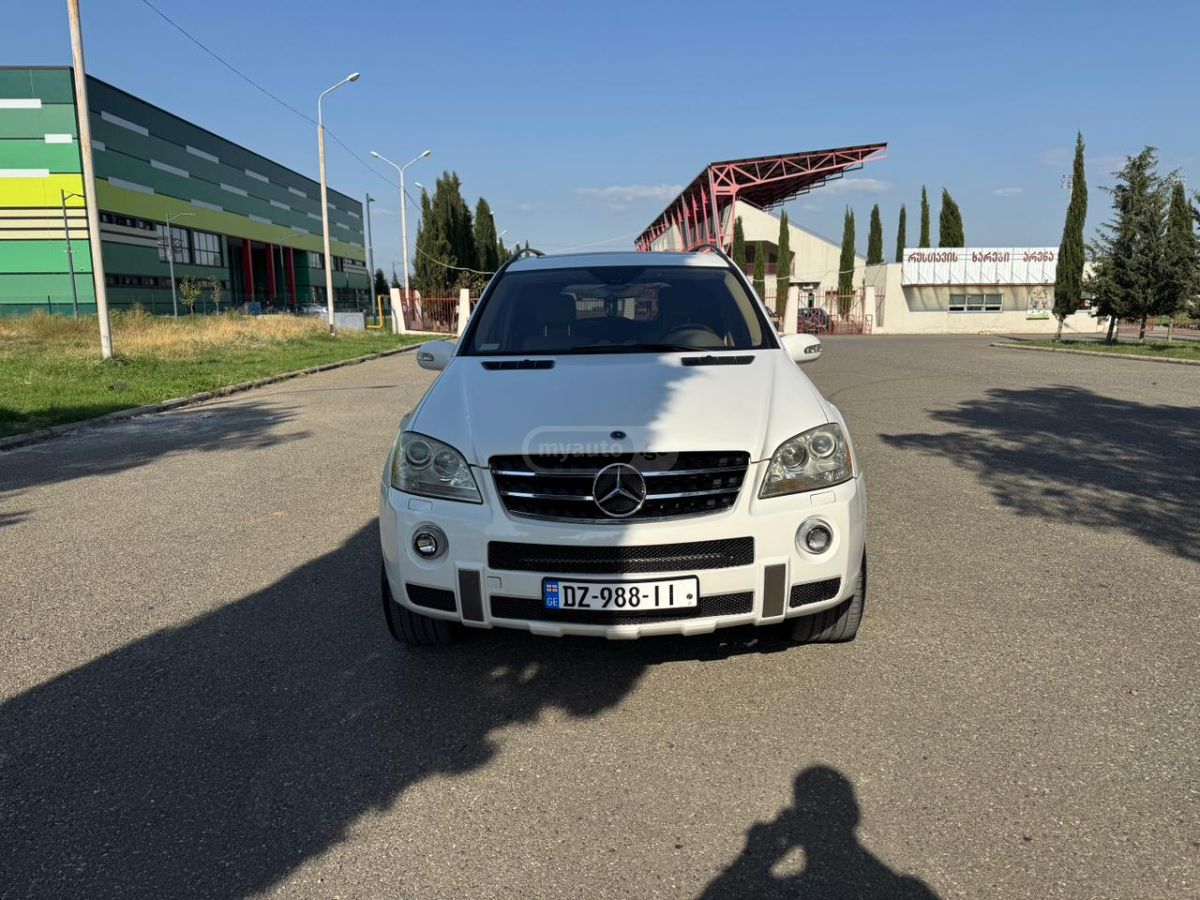 Mercedes-Benz ML 500