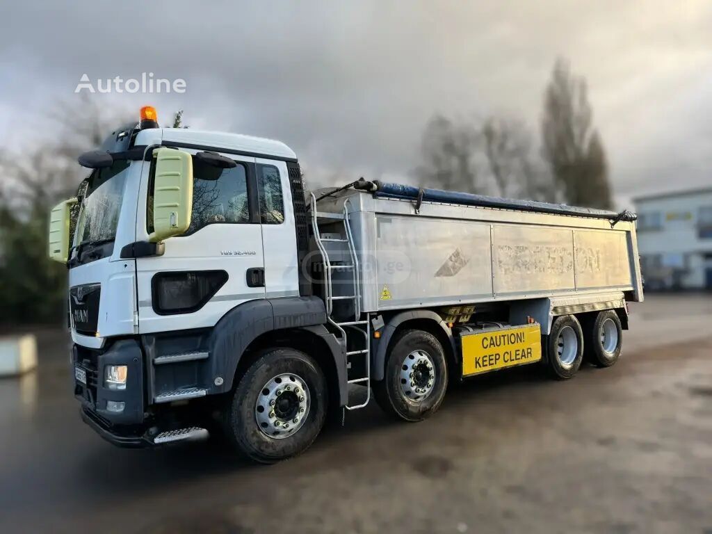 Isuzu TGS