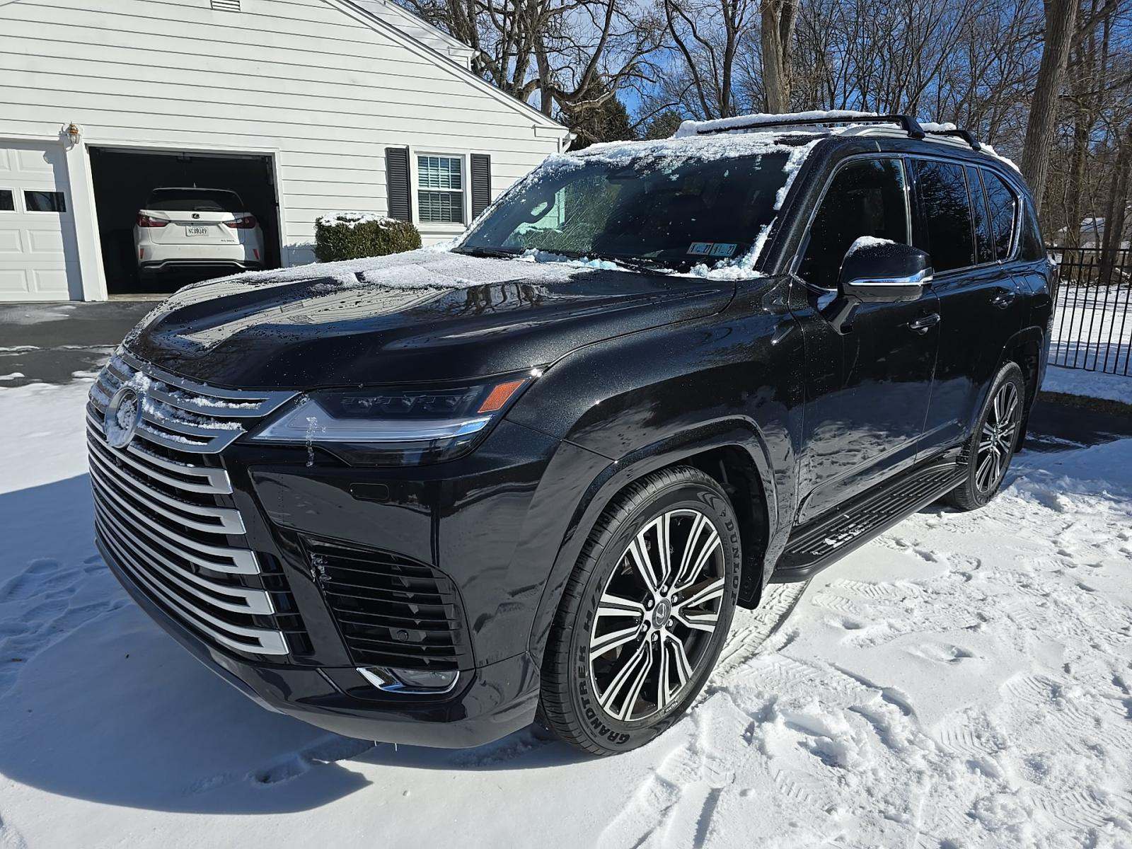 Lexus LX 600