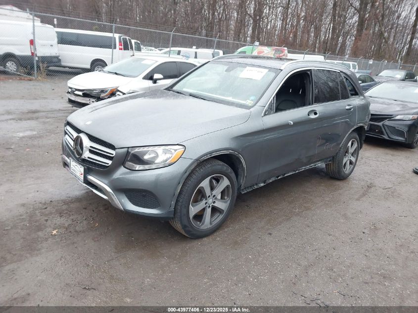 Mercedes-Benz C 300 2016 — photo 2