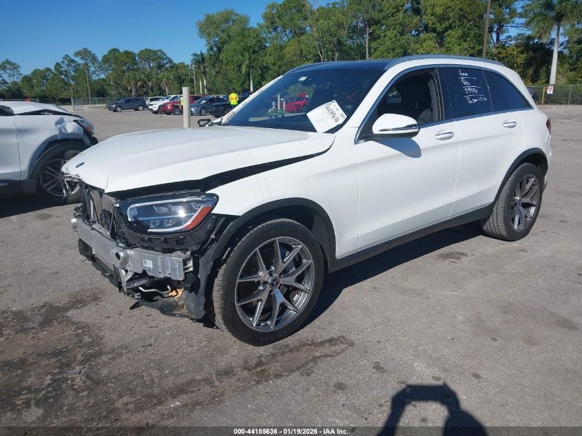 Mercedes-Benz C 300 2020 — photo 2