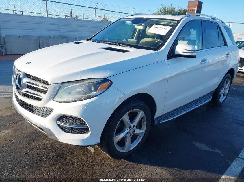 Mercedes-Benz GLE 350 2016 — photo 2