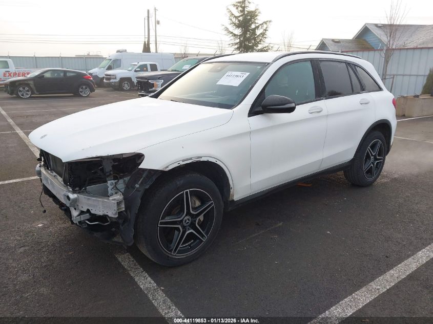 Mercedes-Benz C 300 2022 — photo 2