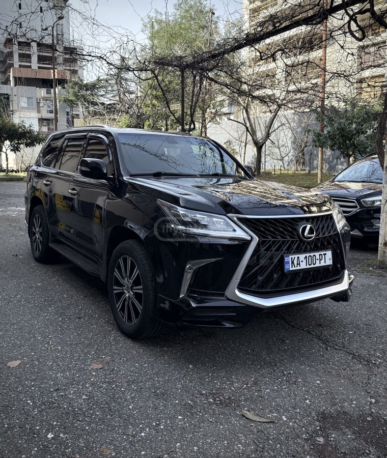 Lexus LX 450