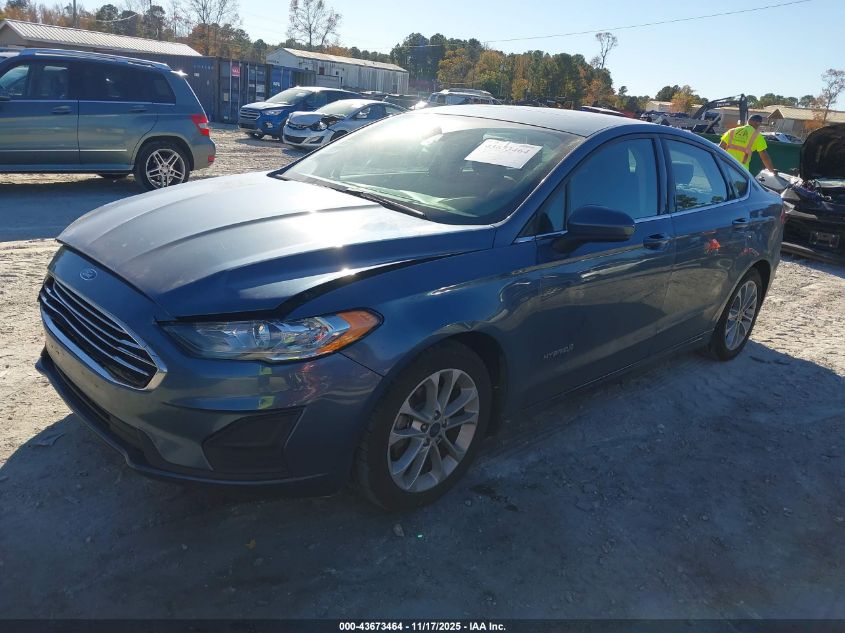 Ford Fusion 2019 — photo 2