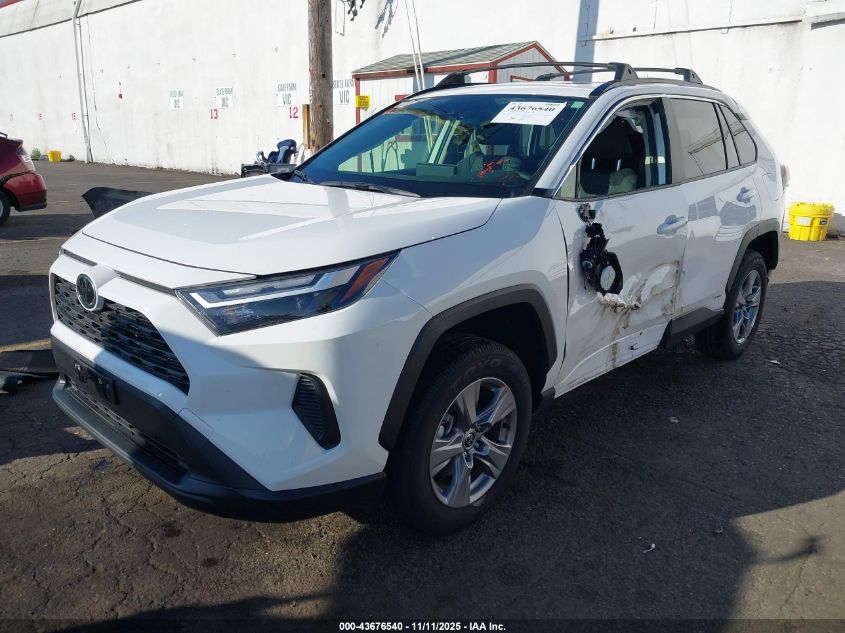 Toyota RAV 4 2025 — photo 2