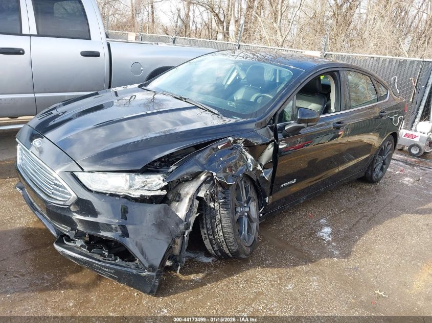 Ford Fusion 2018 — photo 2