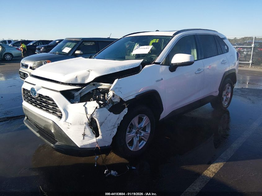 Toyota RAV 4 2020 — photo 2