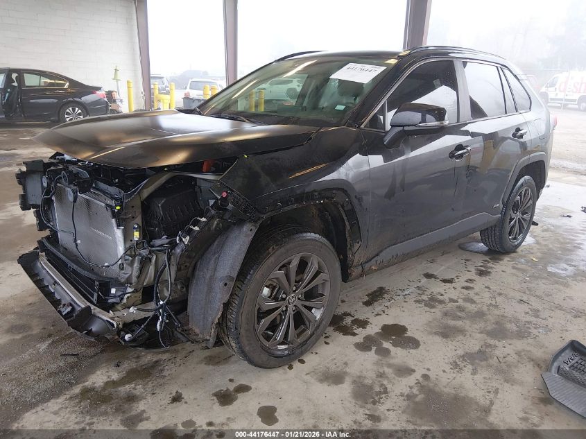 Toyota RAV4 2022 — photo 2