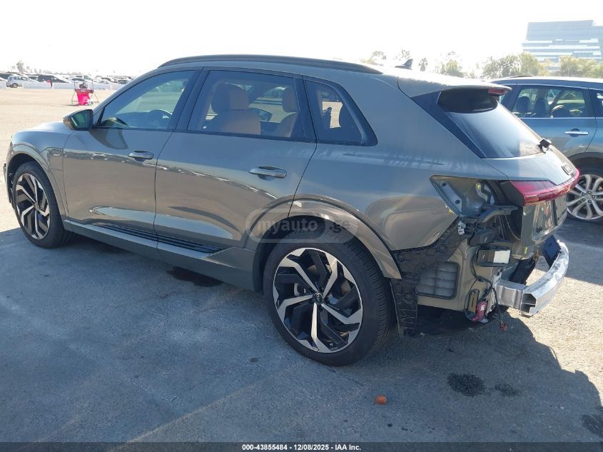 Audi Q8 2024 — photo 2