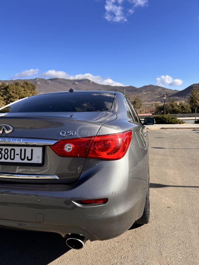 Infiniti Q 50 2015 — photo 2
