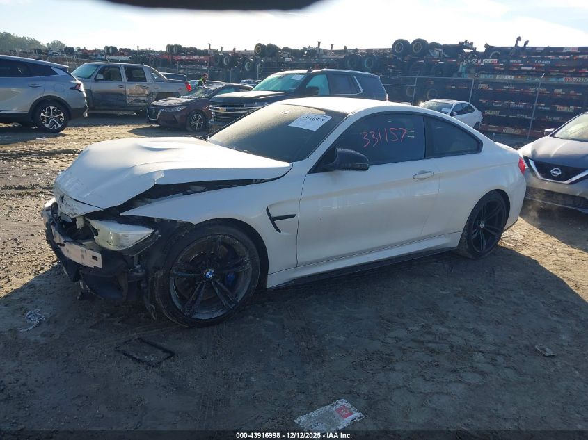 BMW M4 2015 — photo 2