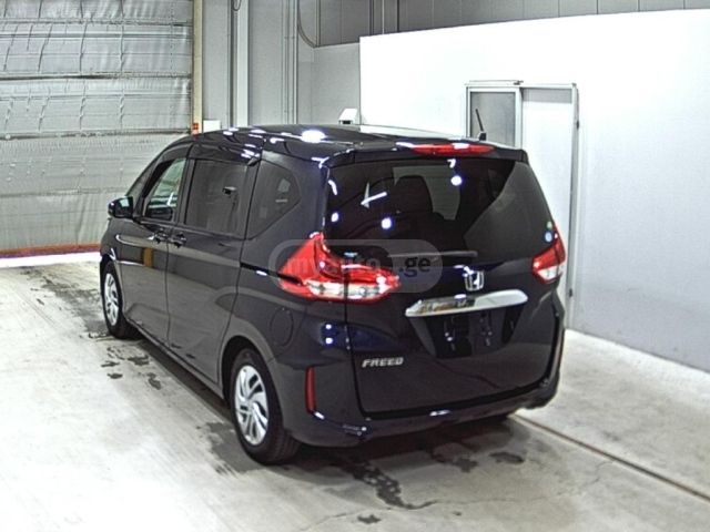 Honda Freed 2021 — photo 2