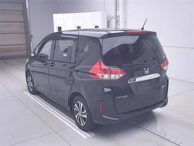 Honda Freed 2021 — photo 2